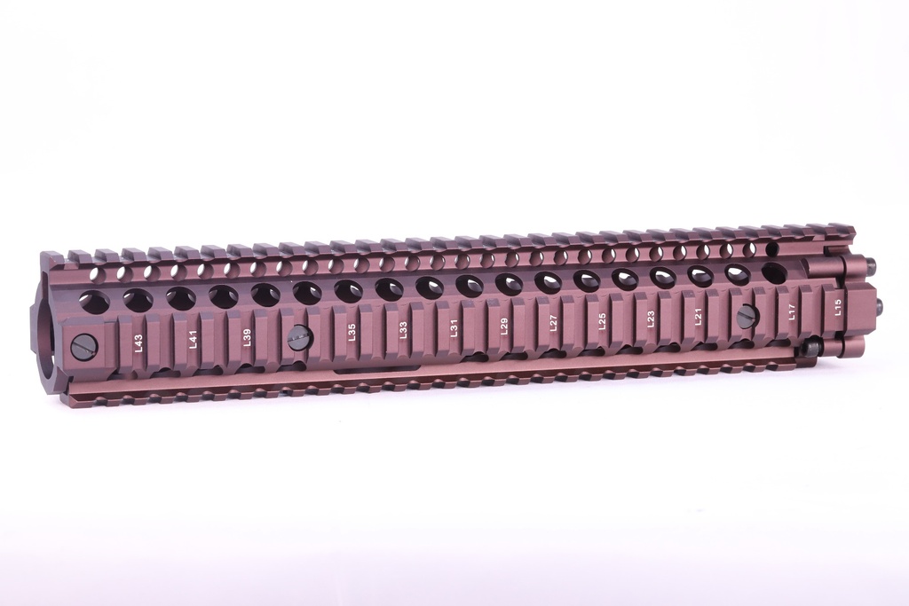 Big Dragon Garde main MK18 Daniel Defense 12" (FDE)